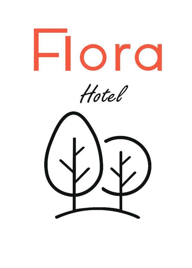 Flora Hotel Ivato International Airport Tananarive Extérieur photo