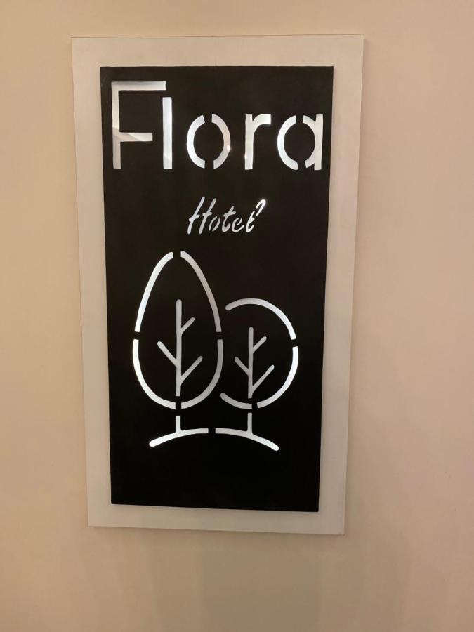 Flora Hotel Ivato International Airport Tananarive Extérieur photo